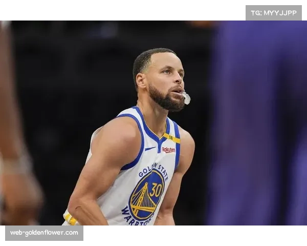 库里半场命中8记三分,勇士领先奇才25分 库里半场命中8记三分,勇士领先奇才25分